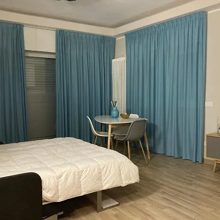 Lovingstresa In The Heart Of The Town