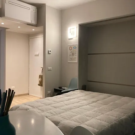 Lovingstresa In The Heart Of The Town アパート ストレーザ