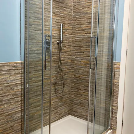 Lovingstresa In The Heart Of The Town * ストレーザ